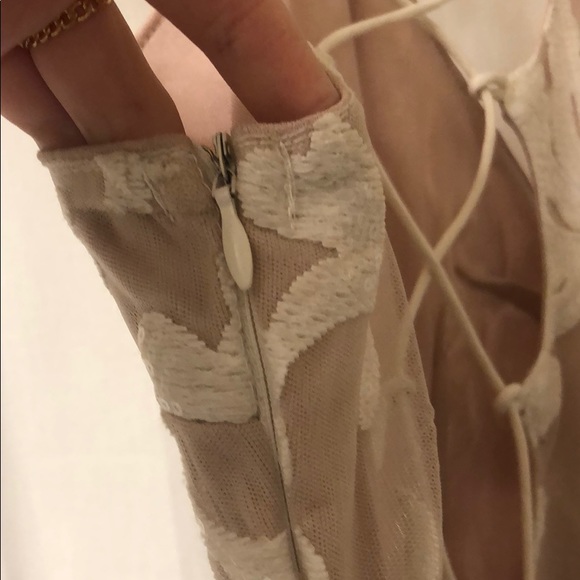 New Years LF White Lace Sequin Bodycon Dress - Picture 11 of 13